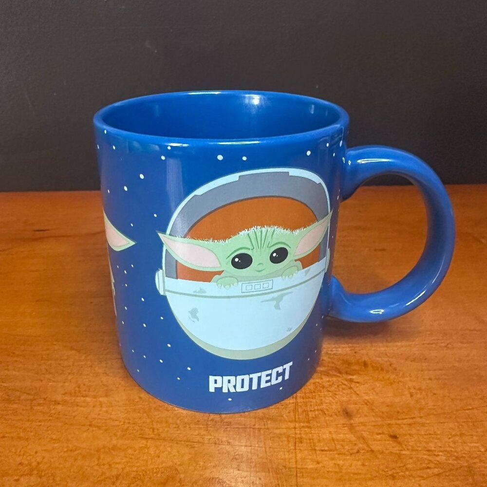 STAR WARS Coffee Mug Cup 20oz Ceramic‎ Baby Yoda Grogu Snack Attack Protect